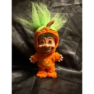 Vintage 90’s RUSS HALLOWEEN TROLL Doll in pumpkin costume 5”